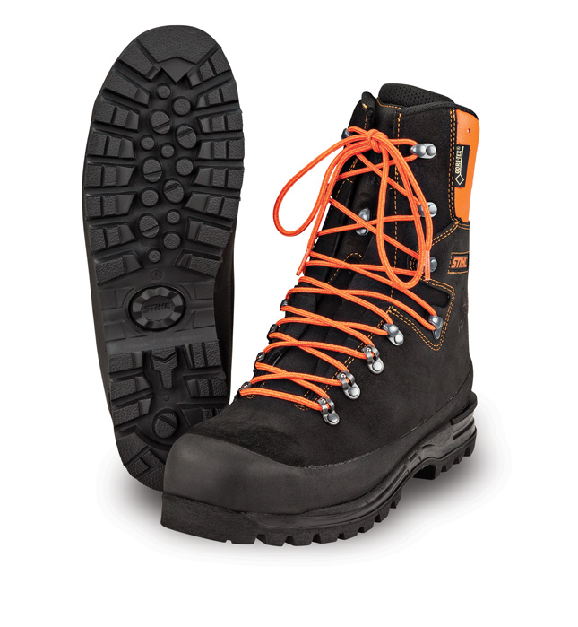 chainsaw resistant boots